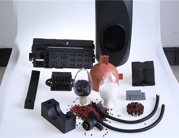 PA66 3101T-20V 20%碳纖 增強(qiáng) 鹵素阻燃 高溫電氣插座零件 電氣零件用途